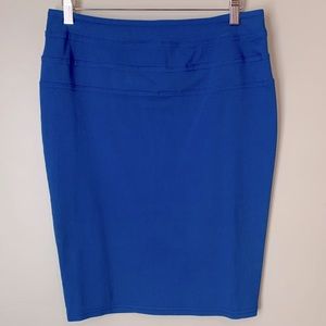 Studio Point size M royal blue pencil skirt
